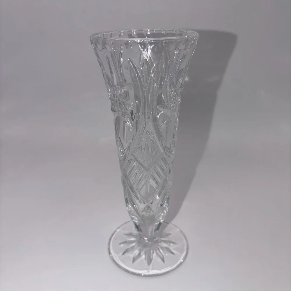 Vintage Bohemia Czech Republic Hand Cut Lead Crystal Flower Bud Vase 24% Lead
